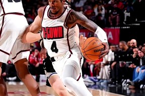 乐竞体育-休斯敦火箭今晨完成体检，志在欧联名次提升，底气十足，年轻球员得到机会的简单介绍